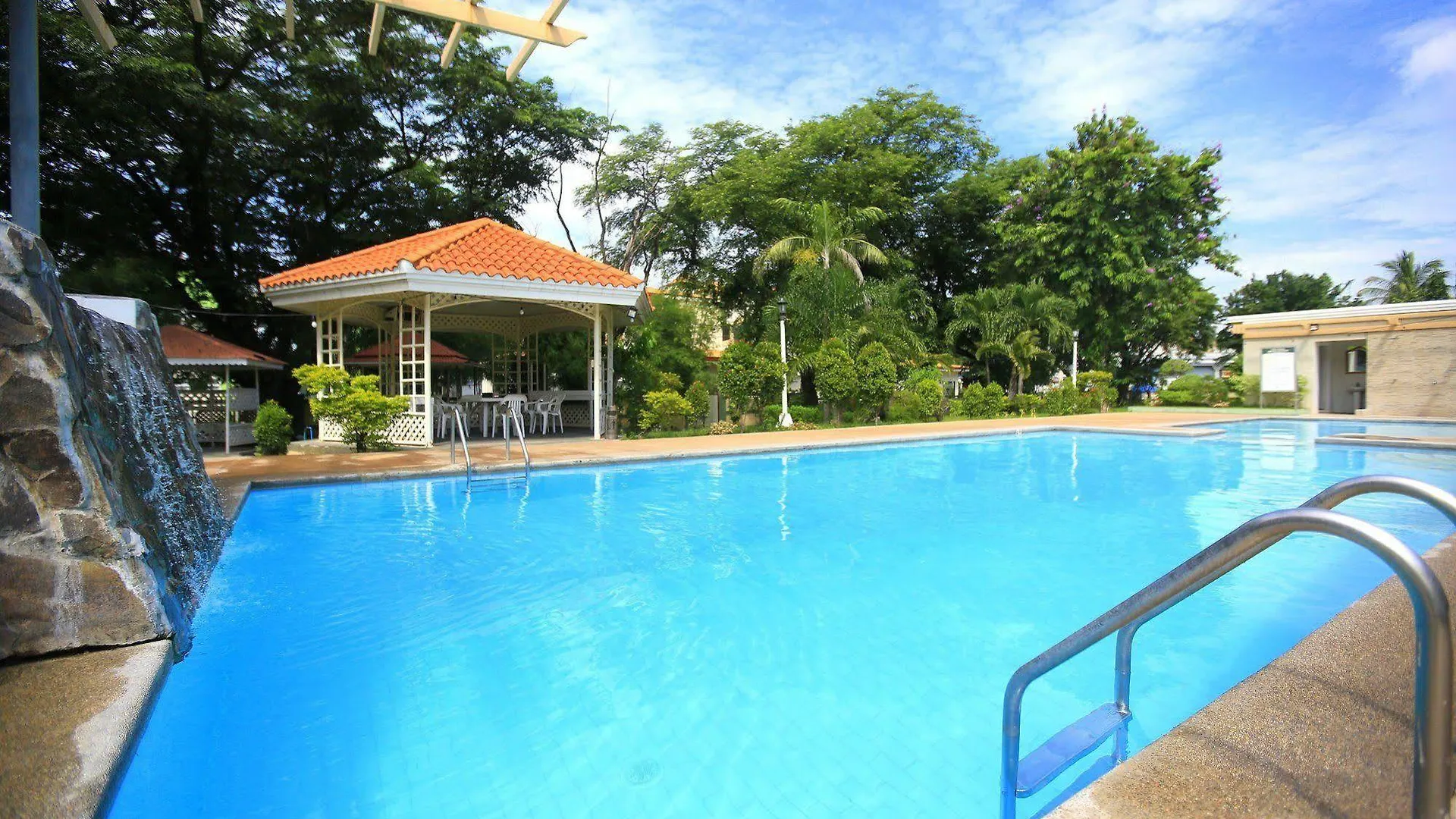 Subic Bay Peninsular Hotel Olongapo