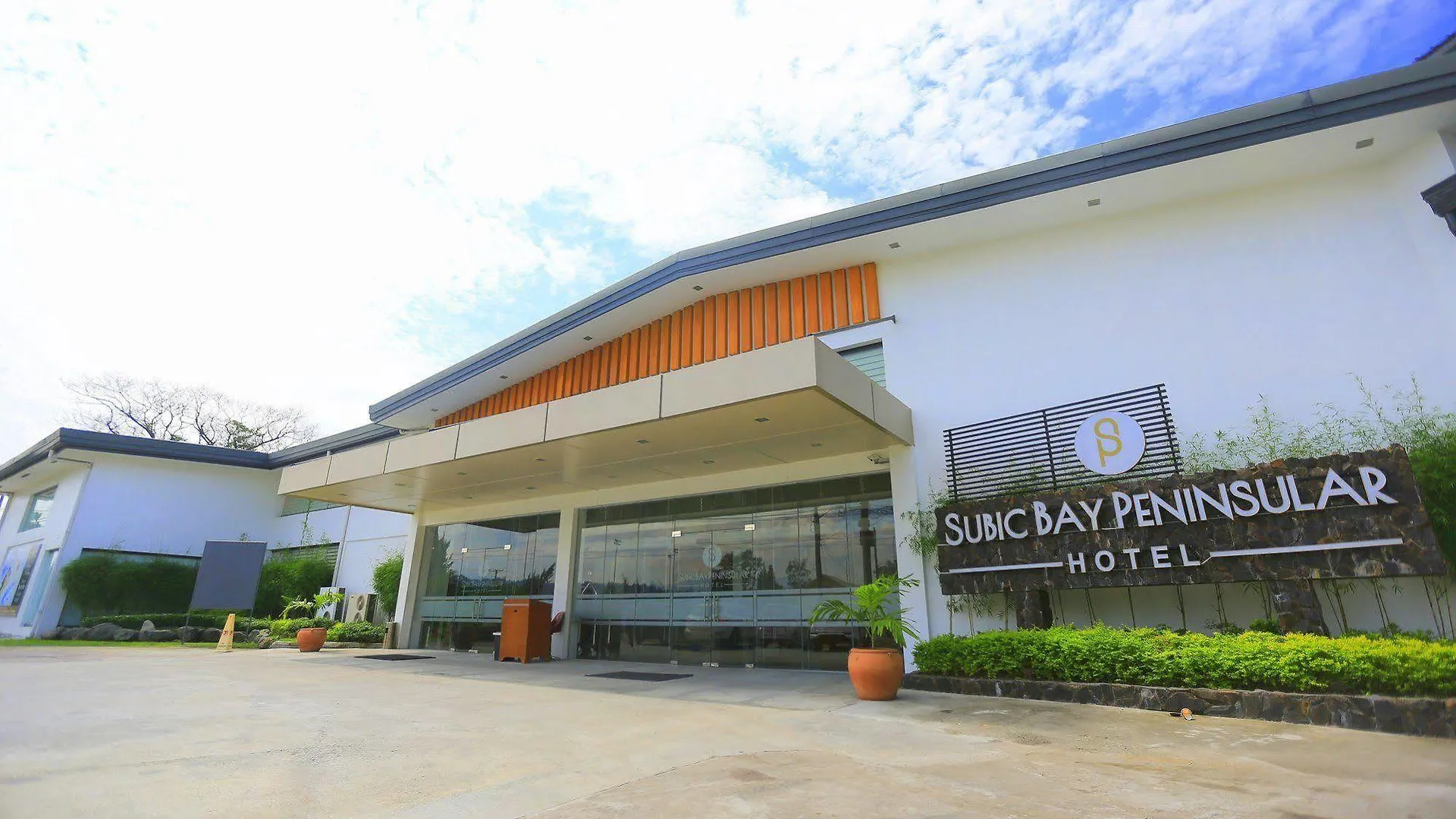 Subic Bay Peninsular Hotel Olongapo Philippines