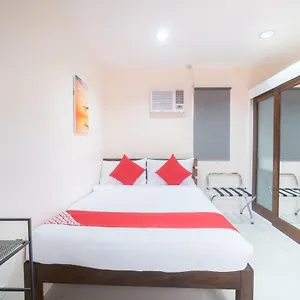 Oyo 199 Solange Apartelle Hotel